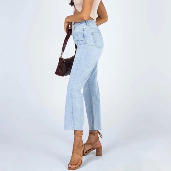 Princess Polly | Angela Cropped Jeans Light Wash Denim - Picture 3 of 8